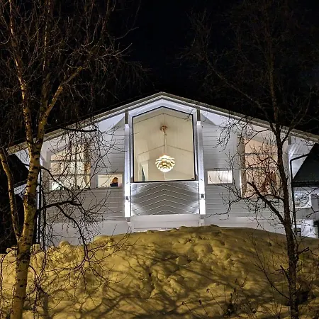 Villa Upnorth, Panoramic View And Jacuzzi