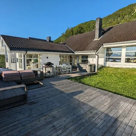 Villa Upnorth, Panoramic View And Jacuzzi