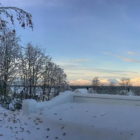 Upnorth, Panoramic View And Jacuzzi