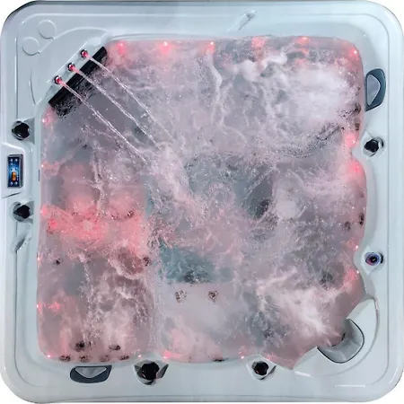 Upnorth, Panoramic View And Jacuzzi 빌라 트롬쇠