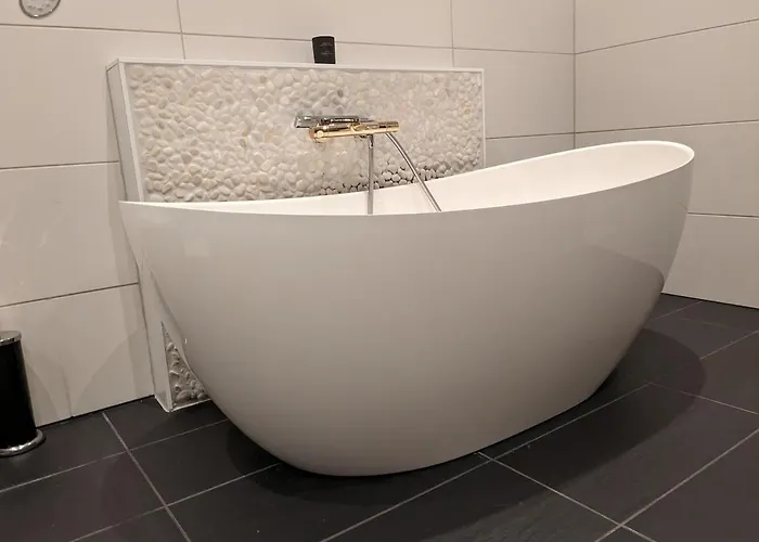 Upnorth, Panoramic View And Jacuzzi 特罗姆瑟