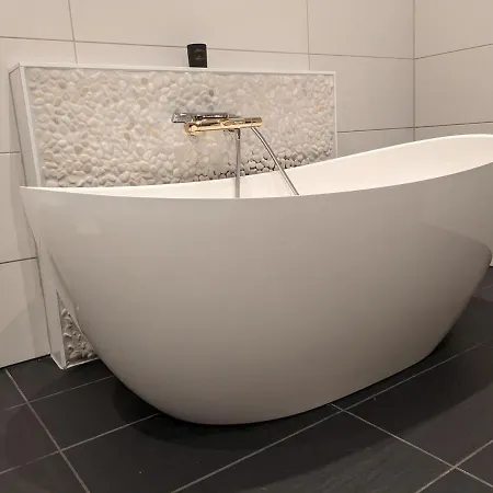 Upnorth, Panoramic View And Jacuzzi Tromso