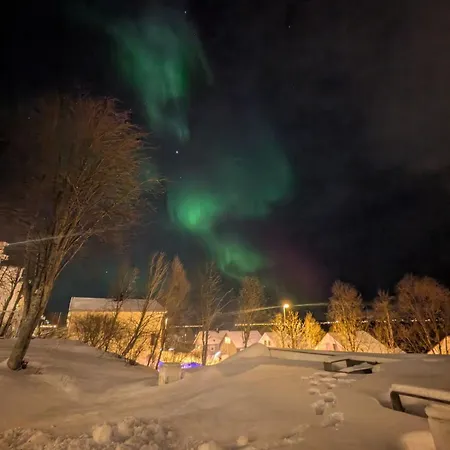 Upnorth, Panoramic View And Jacuzzi Villa